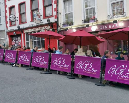 Branded Cafe Barriers